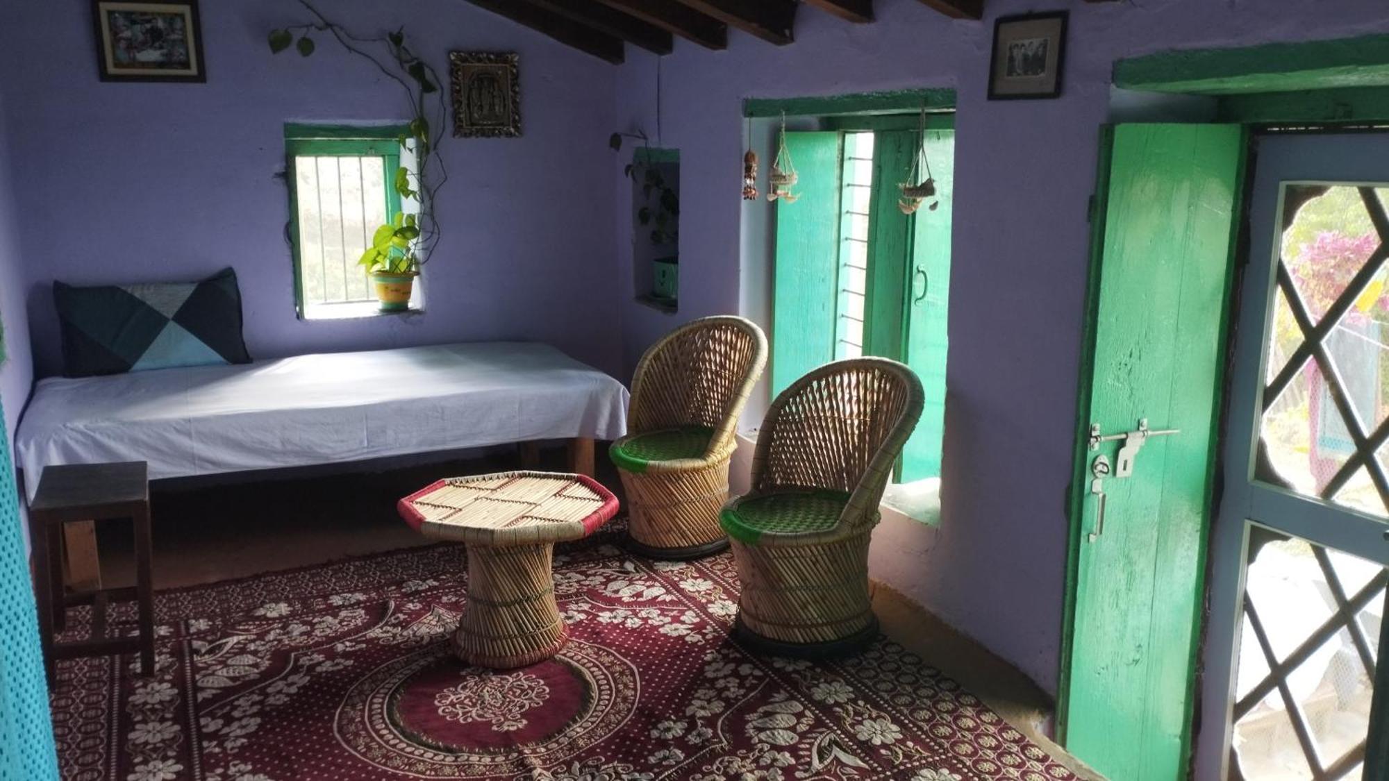 Dwarahat Village Farmstay- Babaji'S Cave Szoba fotó