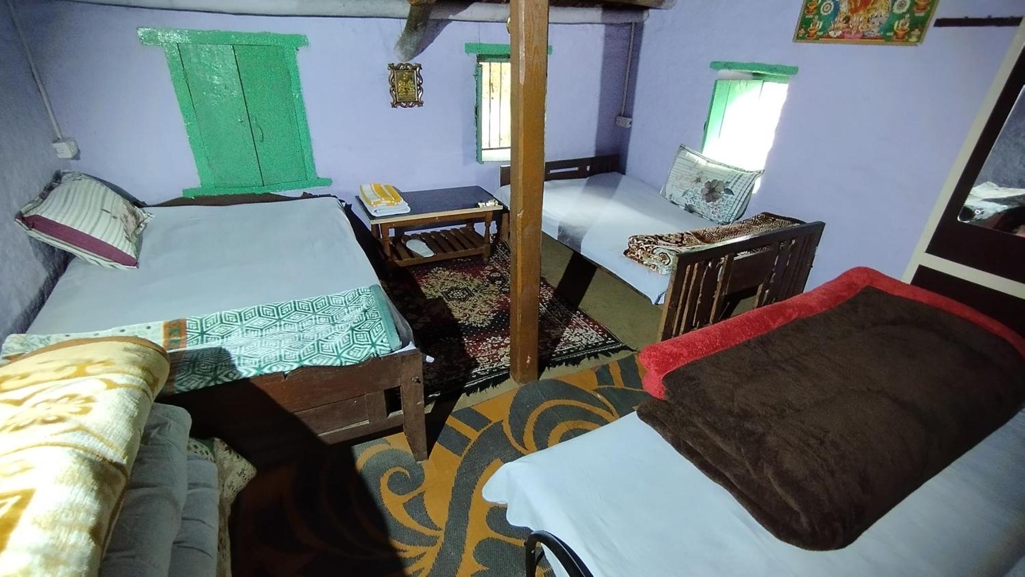 Dwarahat Village Farmstay- Babaji'S Cave Szoba fotó