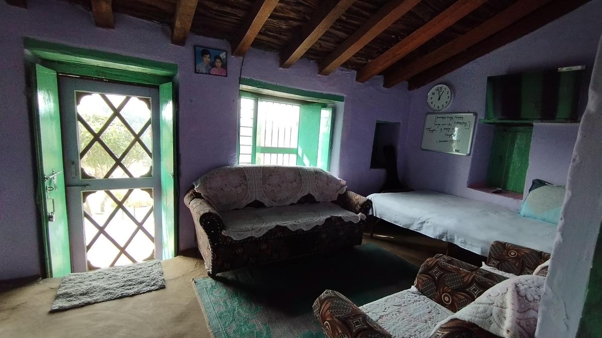 Dwarahat Village Farmstay- Babaji'S Cave Szoba fotó
