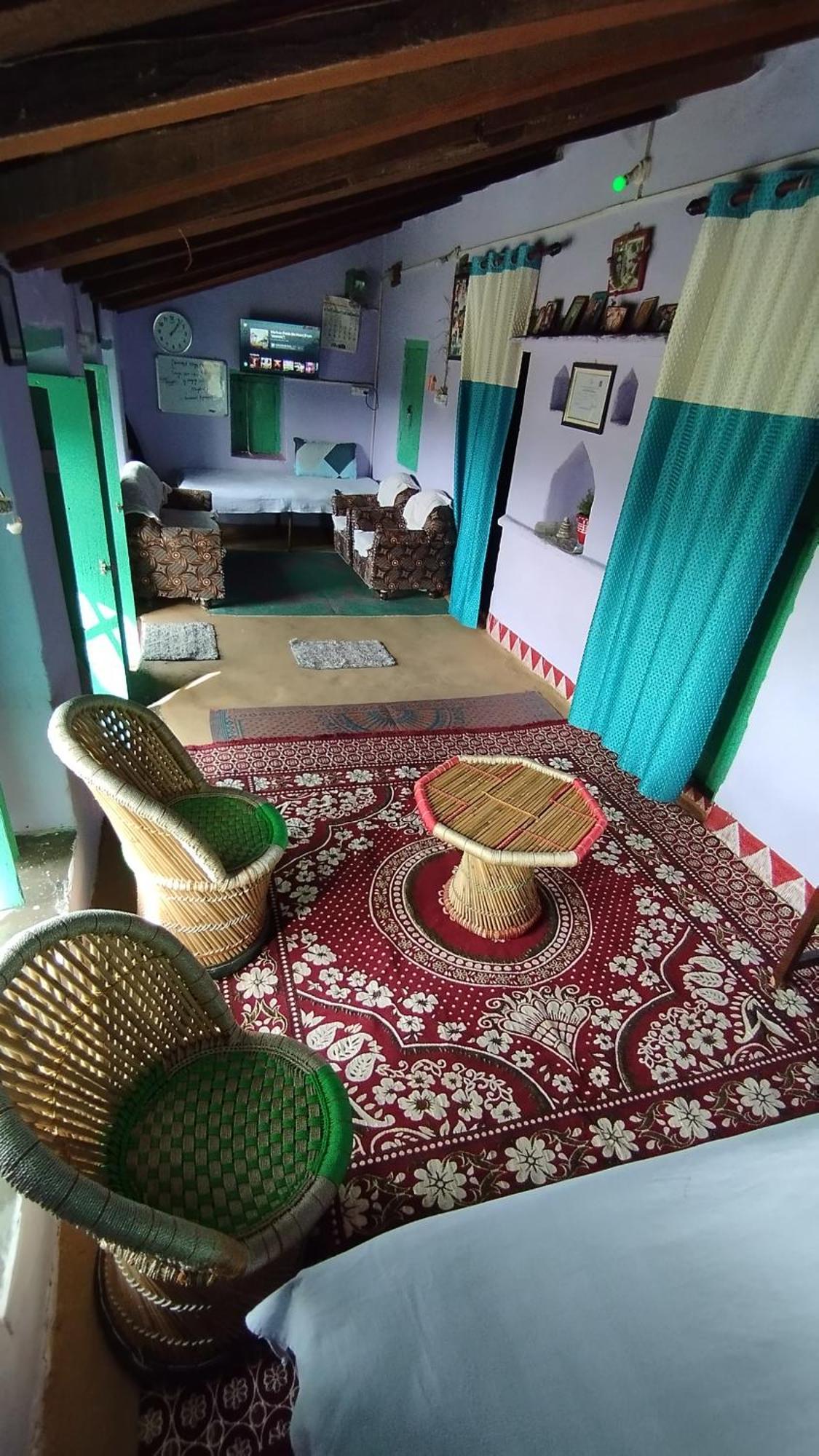 Dwarahat Village Farmstay- Babaji'S Cave Szoba fotó